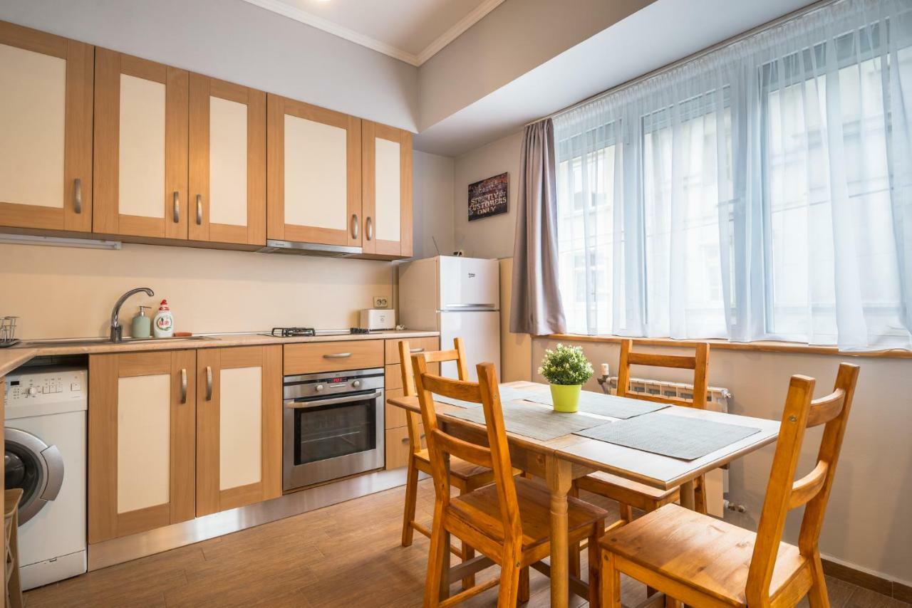 5Th Avenue Sofia Two Bedroom, Two Bathroom, Positano Street Suite By Flat Mаnager Sófia Exterior foto